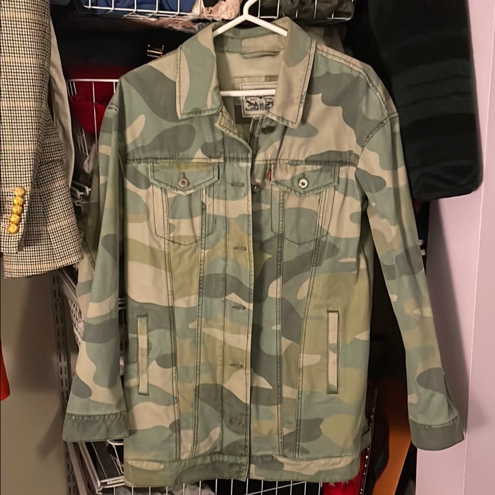Levi's Camouflage Jacket - image 1